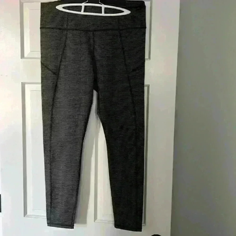 Under Armour high waisted leggings size XL